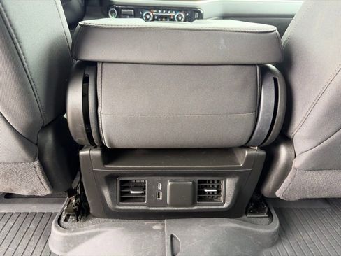Used 2025 Chevrolet Silverado 2500 LT AWD/4WD image 12
