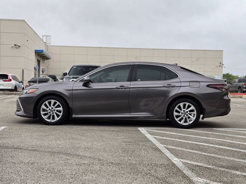 Used 2023 Toyota Camry LE FWD image 6