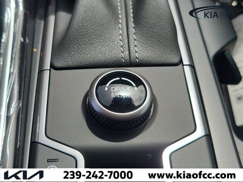 New 2026 Kia Sorento LX FWD image 28