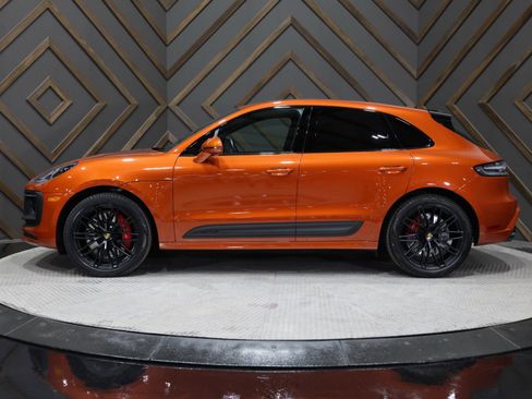 Used 2022 Porsche Macan GTS w/ Premium Package Plus image 3