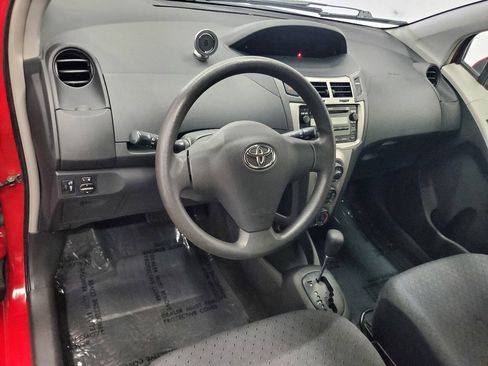Used 2010 Toyota Yaris 2-Door Hatchback FWD image 8