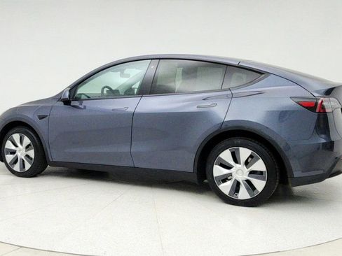 Used 2020 Tesla Model Y Long Range image 7