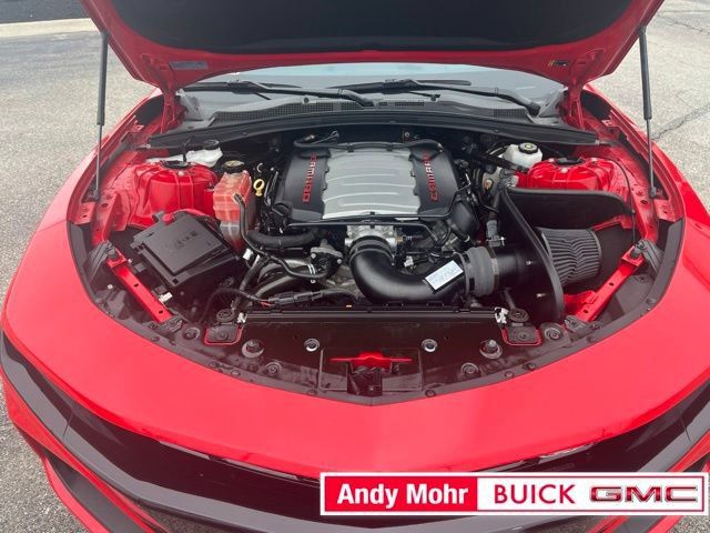 Used 2019 Chevrolet Camaro SS RWD image 21