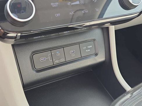 New 2026 Hyundai Tucson Blue SE FWD image 30