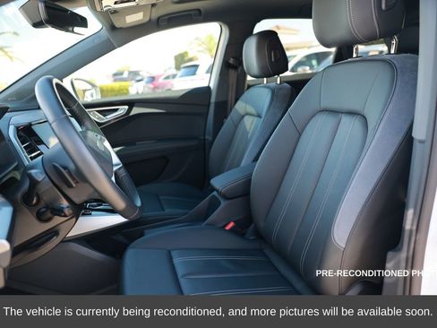 Used 2024 Audi Q4 e-tron Premium Plus w/ Premium Plus image 17