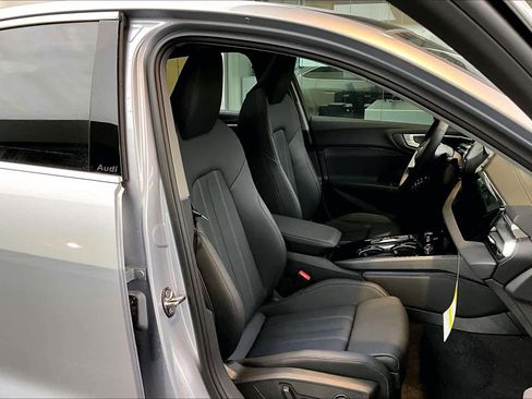 Used 2025 Audi A5 2.0T Premium Plus image 9