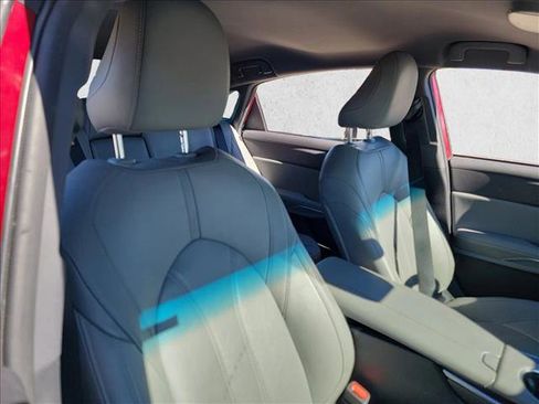 Used 2020 Toyota Avalon XLE image 15