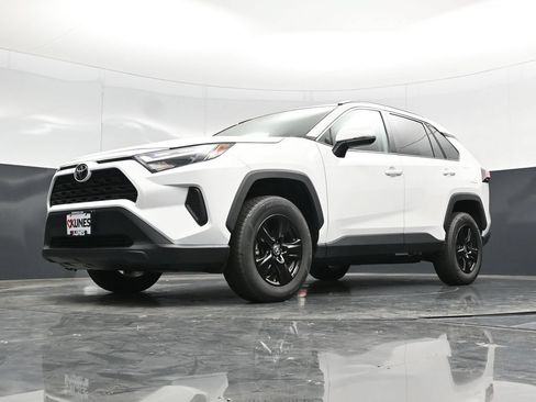 Used 2024 Toyota RAV4 XLE w/ Weather Package AWD/4WD image 43