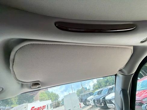 Used 2015 Chevrolet Express 2500 RWD image 61