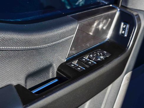 Certified 2022 Ford F150 XLT w/ Equipment Group 302A High image 20