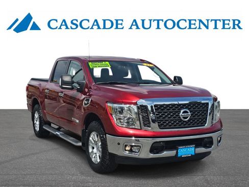 Used 2017 Nissan Titan SV AWD/4WD image 15