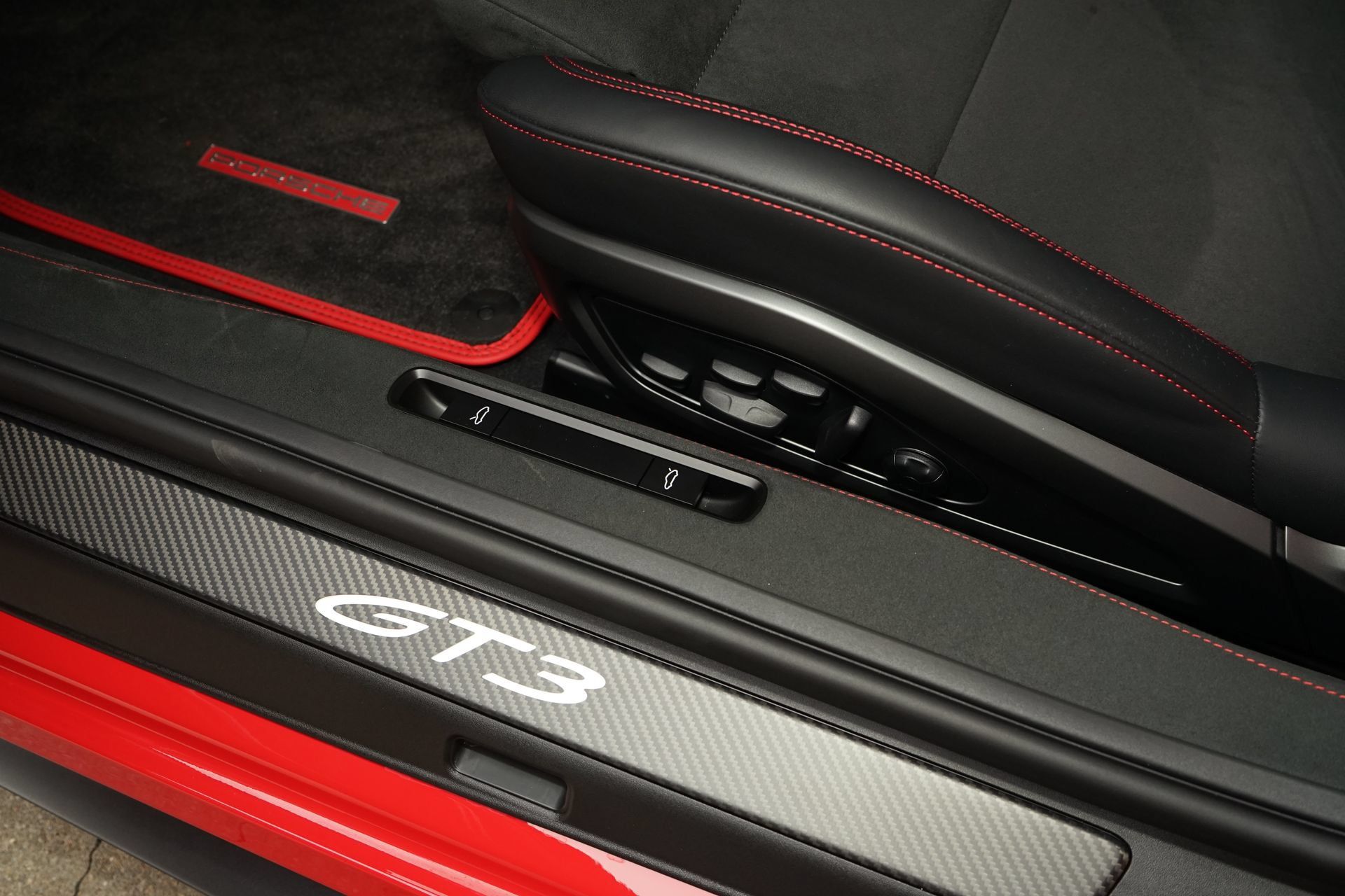 Used 2026 Porsche 911 GT3 RWD image 31
