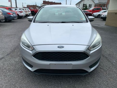 Used 2016 Ford Focus SE FWD image 7