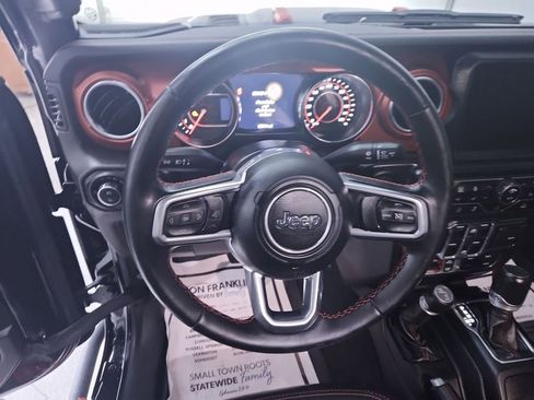 Used 2022 Jeep Gladiator Rubicon w/ LED Lighting Group AWD/4WD image 14