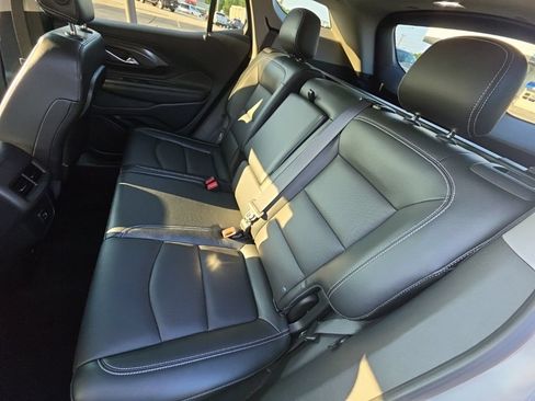 Certified 2023 GMC Terrain SLT w/ Infotainment Package II FWD image 19