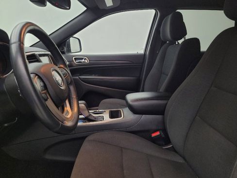 Used 2017 Jeep Grand Cherokee Laredo w/ Quick Order Package 23E image 17