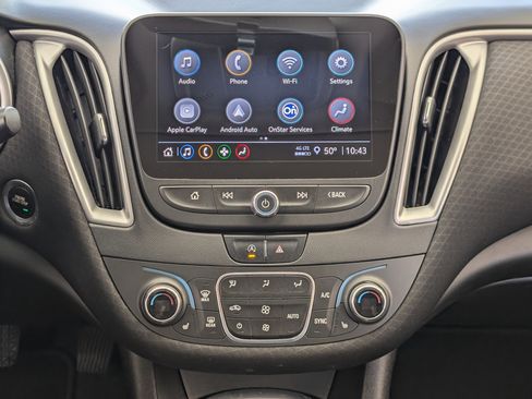 Used 2022 Chevrolet Malibu LT FWD image 26