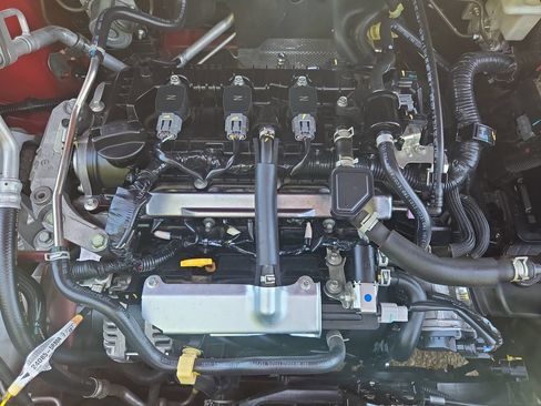Certified 2023 Nissan Kicks SV FWD image 27