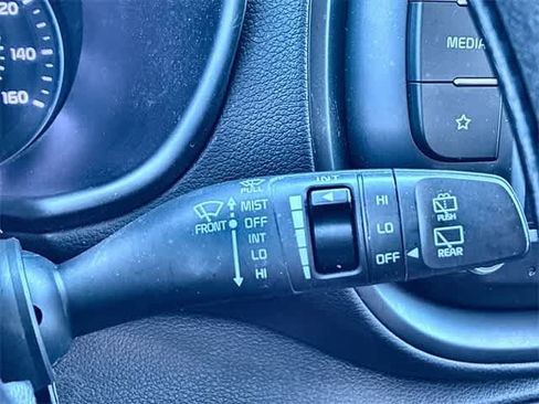 Used 2022 Kia Soul LX image 25