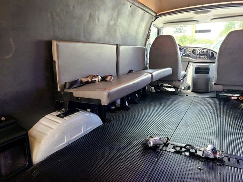 Used 2000 Ford E-250 and Econoline 250 Extended image 30