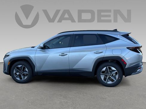New 2026 Hyundai Tucson SEL FWD image 8