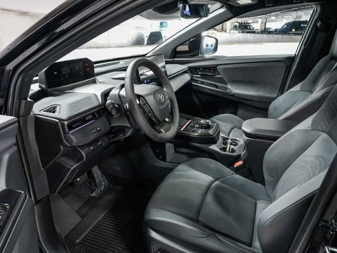 Certified 2026 Toyota C-HR AWD/4WD image 18