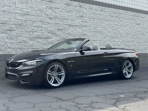 Used 2018 BMW M4 Convertible RWD image 5