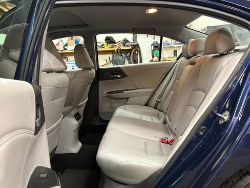 Used 2015 Honda Accord EX-L image 24