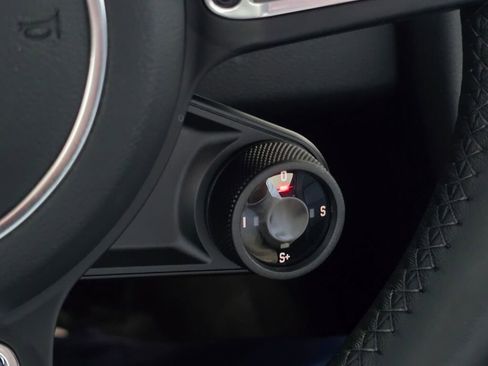 Certified 2025 Porsche 718 Cayman RWD image 36