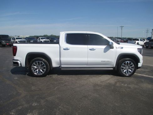 Used 2026 GMC Sierra 1500 Denali w/ Denali Reserve Package AWD/4WD image 5