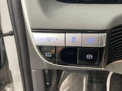 Certified 2024 Hyundai Ioniq 5 Limited RWD image 16