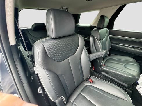 Used 2023 Hyundai Palisade SEL FWD image 29