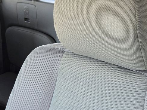 Used 2021 Nissan Frontier S image 14