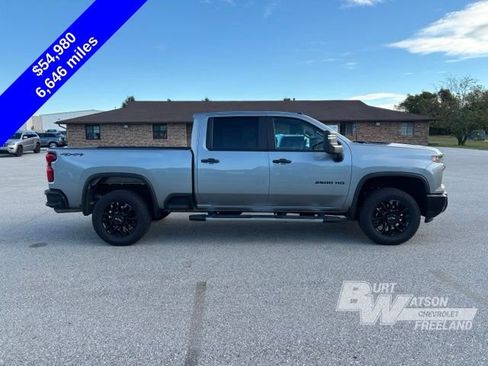 Used 2026 Chevrolet Silverado 2500 Custom w/ Custom Value Package AWD/4WD image 10