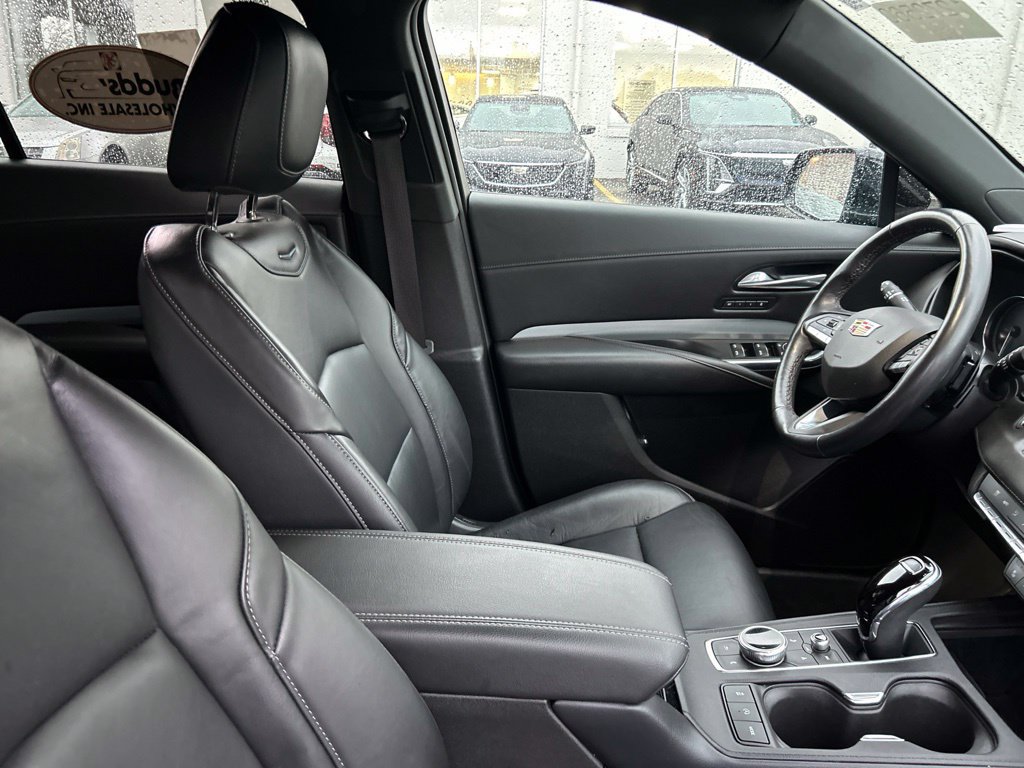 Used 2023 Cadillac XT4 Premium Luxury w/ Sun And Sound Package AWD/4WD image 10
