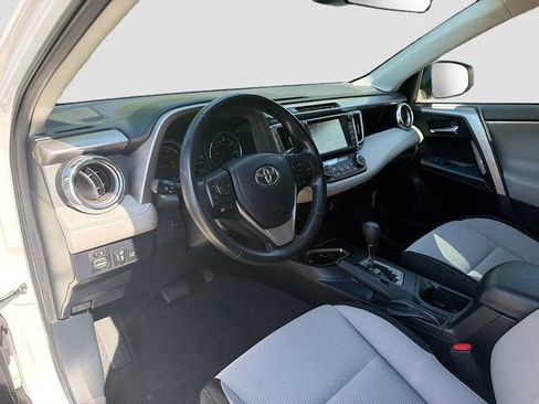 Used 2018 Toyota RAV4 XLE w/ Convenience Package AWD/4WD image 25