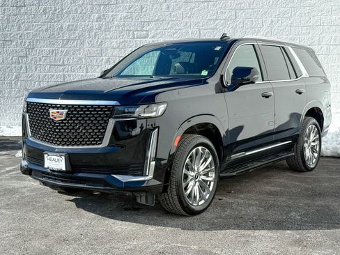 Used 2023 Cadillac Escalade Premium Luxury image 3