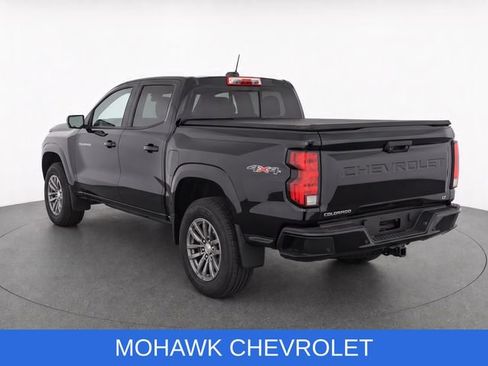 Used 2023 Chevrolet Colorado LT w/ LT Convenience Package II AWD/4WD image 4