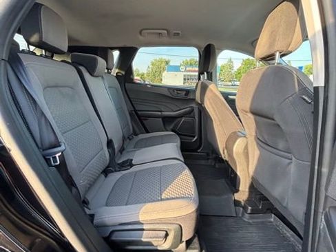 Used 2022 Ford Escape SE image 15