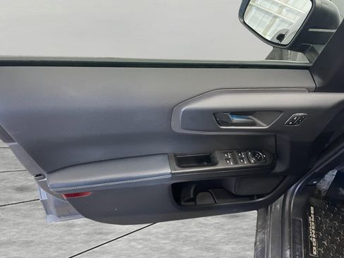 Used 2024 Ford Bronco Sport Outer Banks w/ Tech Package image 13