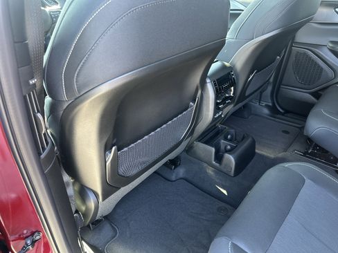 New 2026 Jeep Grand Cherokee L 4WD image 17