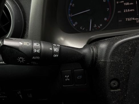 Used 2017 Toyota RAV4 XLE AWD/4WD image 34