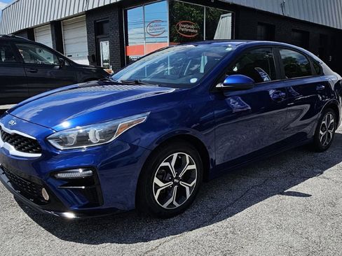 Used 2020 Kia Forte LXS FWD image 1