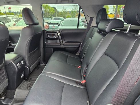 Used 2023 Toyota 4Runner TRD Off-Road Premium AWD/4WD image 54