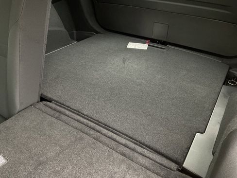 New 2025 Nissan Rogue S image 15