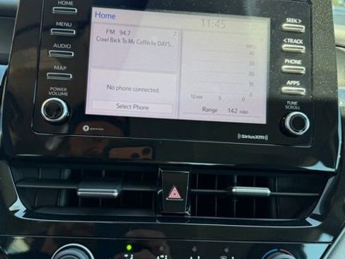 Used 2021 Toyota Camry LE w/ Convenience Package FWD image 19