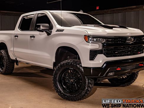 Used 2022 Chevrolet Silverado 1500 LT Trail Boss w/ LT Trail Boss Premium Package image 1