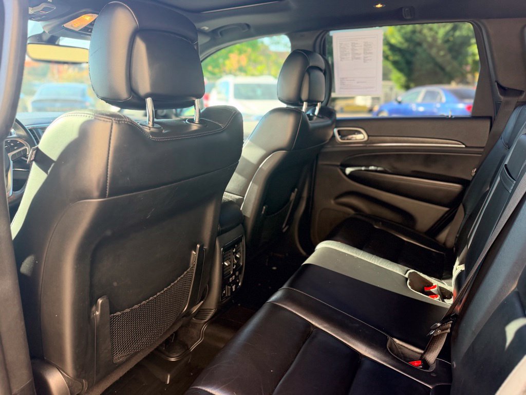 Used 2018 Jeep Grand Cherokee Limited AWD/4WD image 19