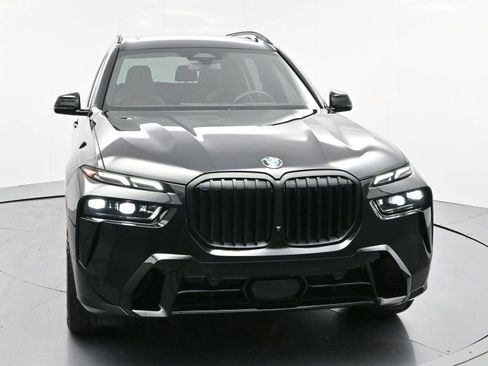 Used 2024 BMW X7 xDrive40i w/ M Sport Package image 2