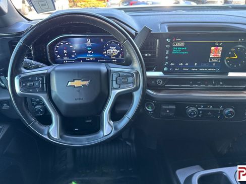 Used 2024 Chevrolet Silverado 3500 LT AWD/4WD image 15